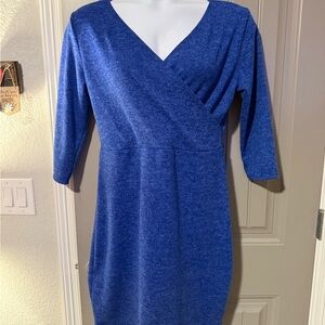 Elegant Blue V-Neck Midi Dress